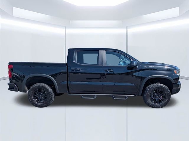 Used 2024 Chevrolet Silverado 1500 ZR2 AWD/4WD image 3