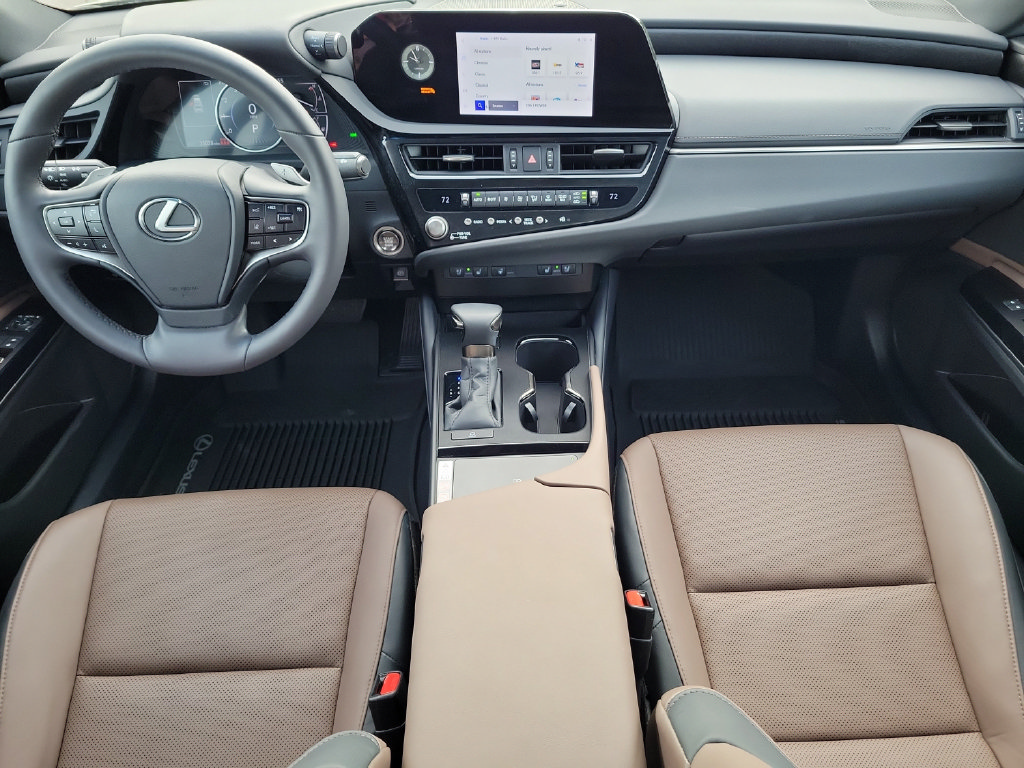 Used 2024 Lexus ES 350 w/ Premium Package FWD image 11