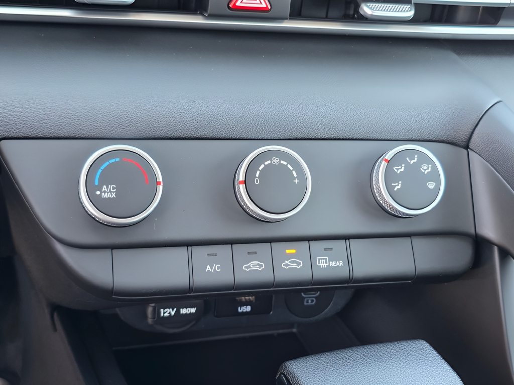 New 2026 Hyundai Elantra SE FWD image 20