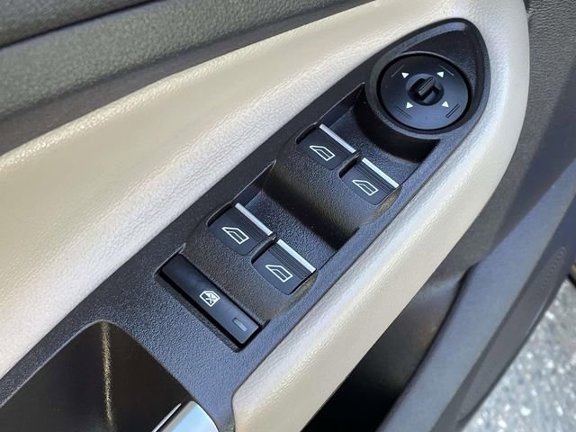 Certified 2019 Ford Escape SEL image 15