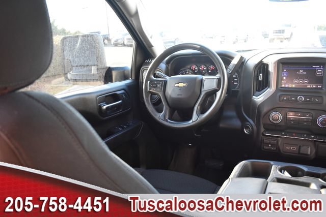 Used 2025 Chevrolet Silverado 2500 Custom AWD/4WD image 24