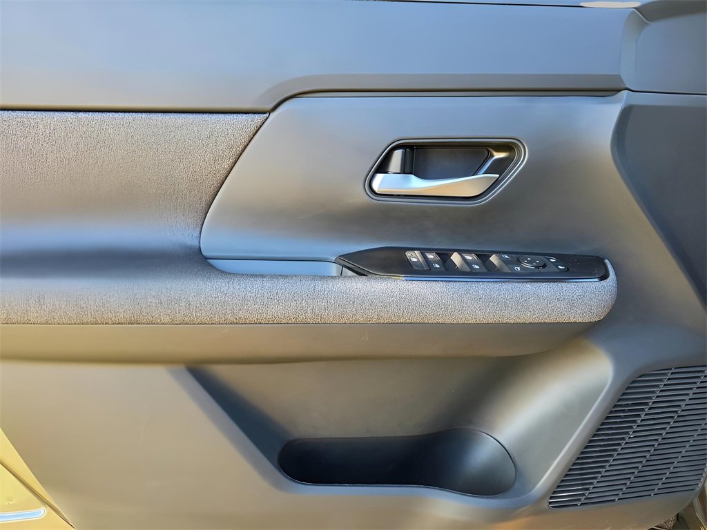 New 2026 Nissan Kicks SV image 14