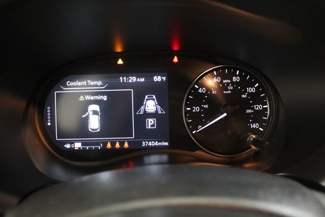 Used 2024 Nissan Kicks SR w/ SR Premium Package FWD image 12