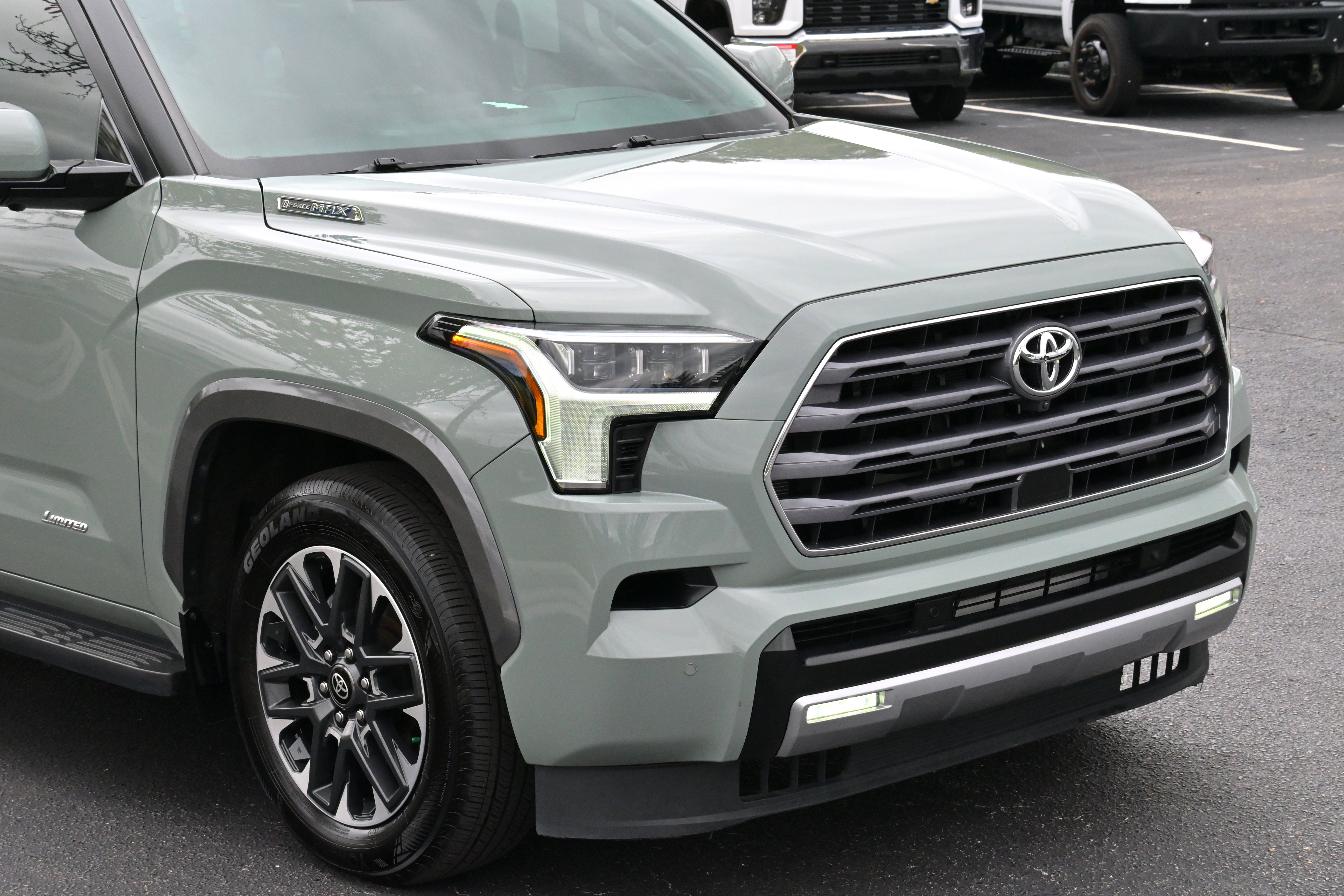 Used 2025 Toyota Sequoia Limited image 28