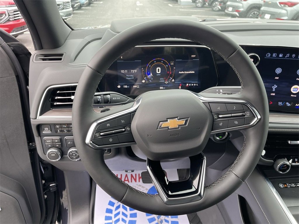 New 2025 Chevrolet Suburban Premier image 14