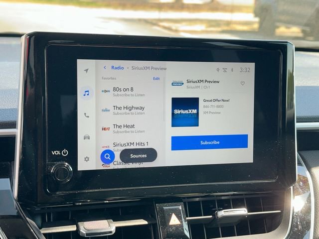 Used 2025 Toyota Corolla Cross XLE w/ Convenience Package image 21