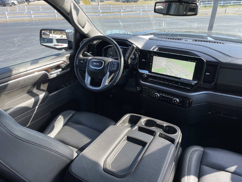 Used 2025 GMC Sierra 1500 SLT RWD image 24