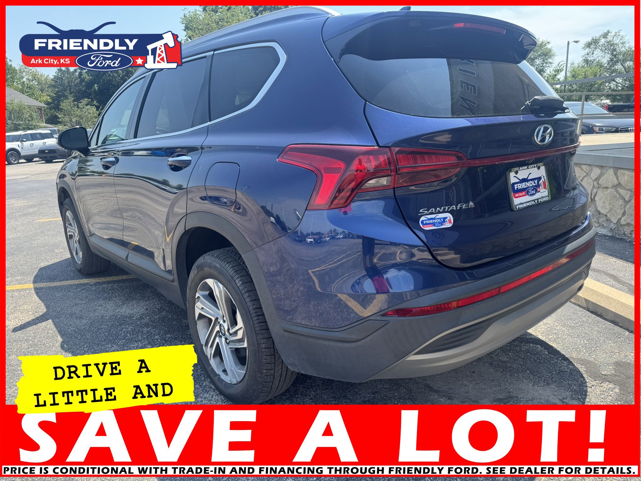 Used 2023 Hyundai Santa Fe SEL image 3