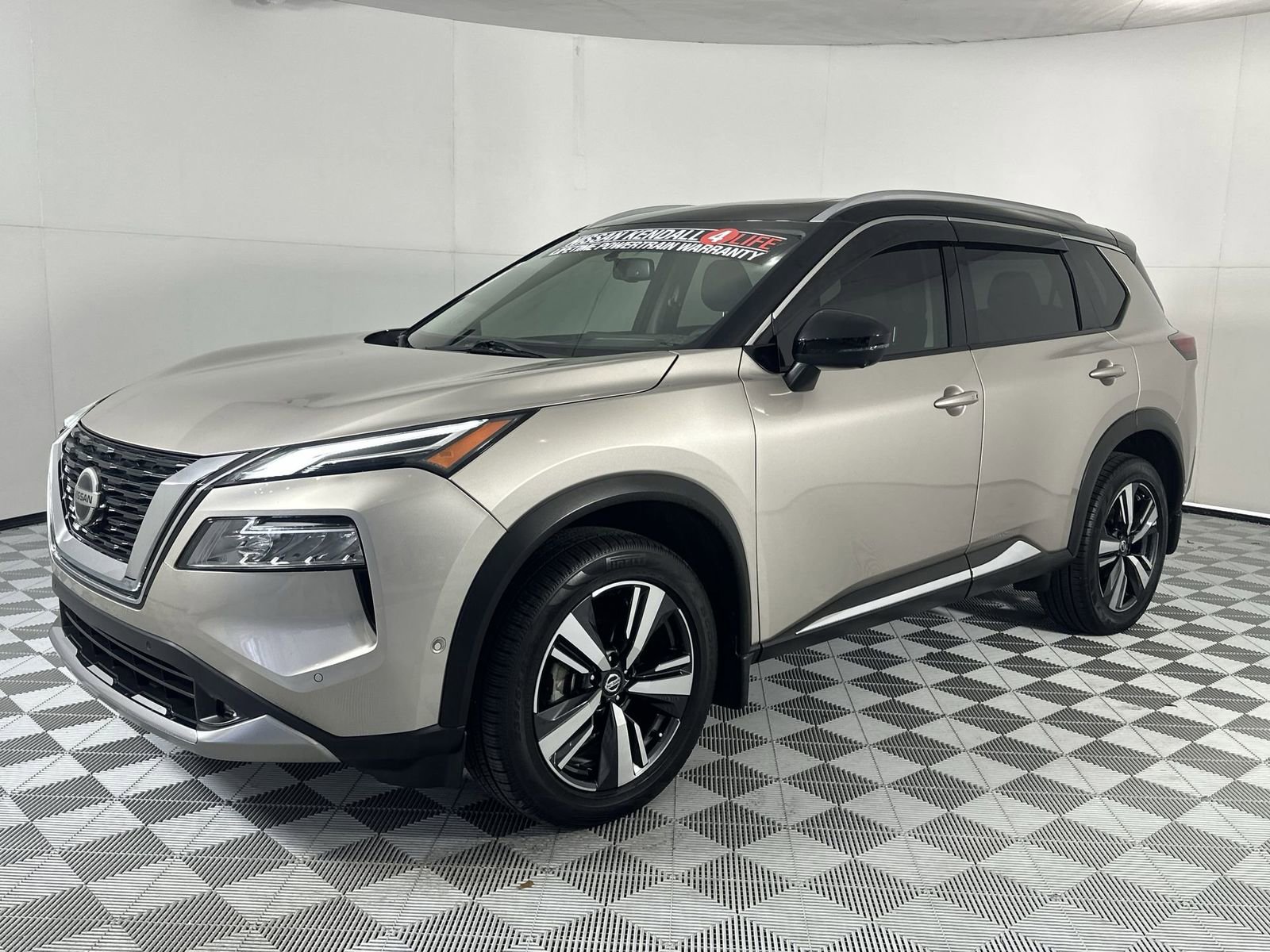 Certified 2021 Nissan Rogue Platinum AWD/4WD image 4
