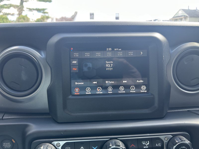Used 2023 Jeep Wrangler Unlimited Sport AWD/4WD image 17