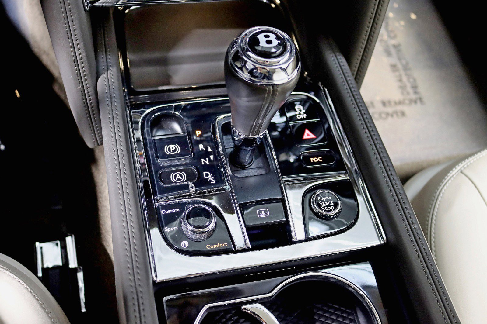 Used 2011 Bentley Mulsanne image 24