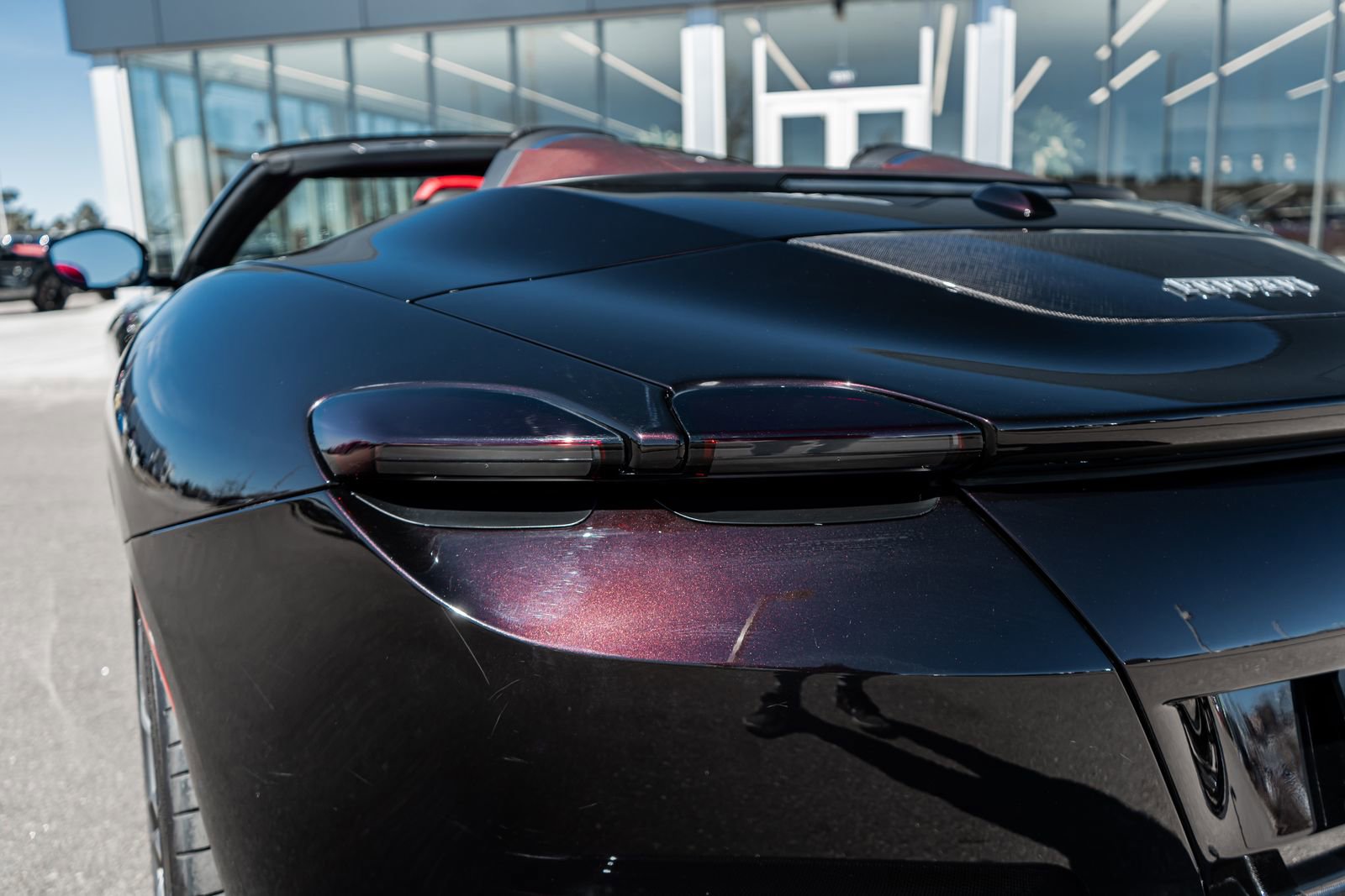 Used 2024 Ferrari Roma Spider image 12