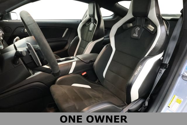 Used 2022 Ford Mustang Shelby GT500 w/ Carbon Fiber Track Pack RWD image 12
