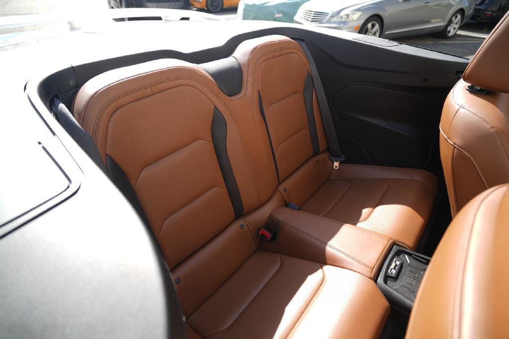 Used 2018 Chevrolet Camaro SS RWD image 34