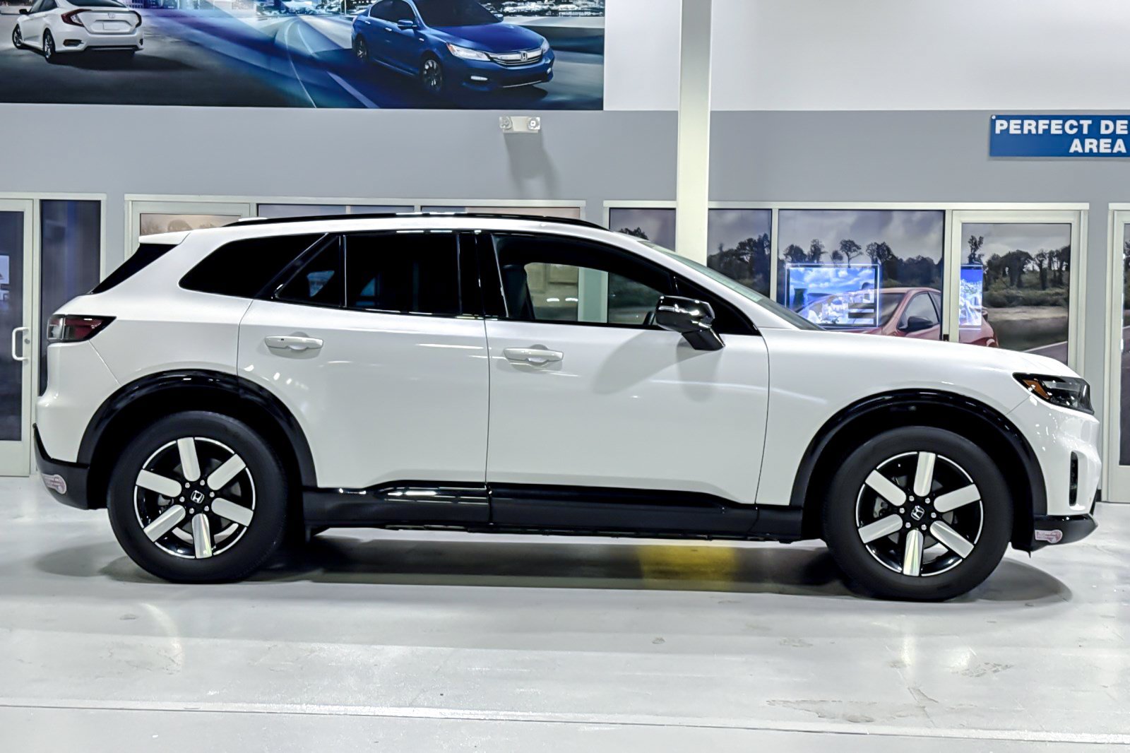 Used 2024 Honda Prologue Touring image 8