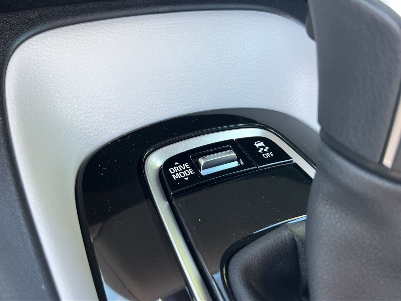 New 2027 Toyota Corolla SE FWD image 25