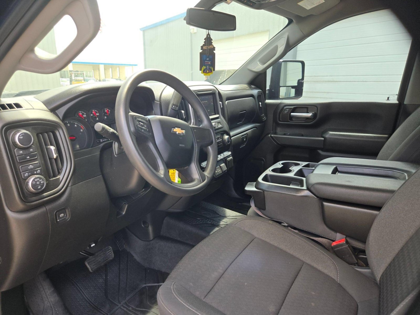 Used 2022 Chevrolet Silverado 2500 Custom w/ Custom Value Package AWD/4WD image 11