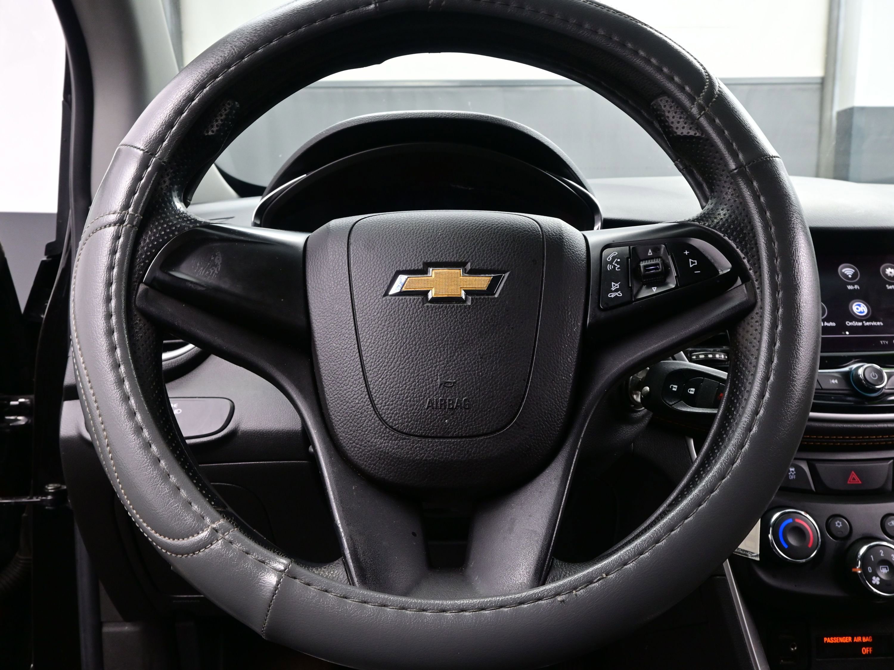 Used 2021 Chevrolet Trax LS image 20