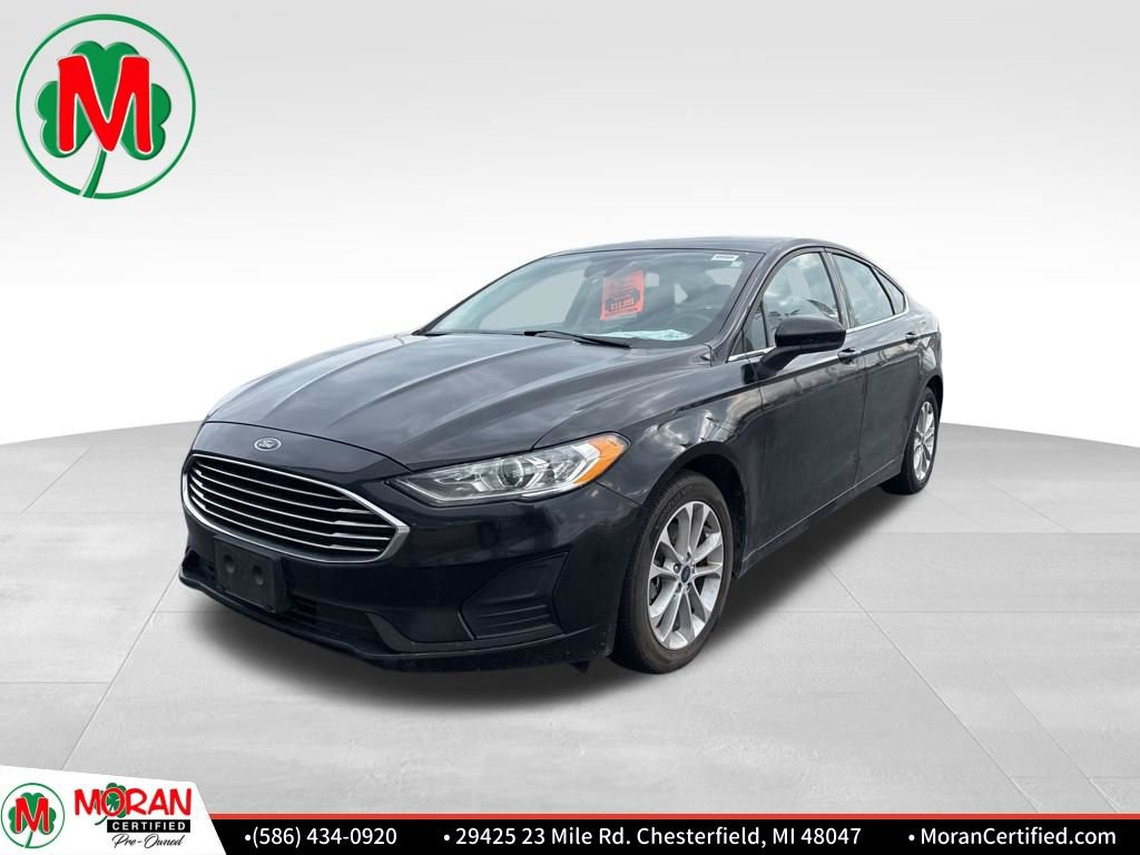Used 2020 Ford Fusion SE image 1