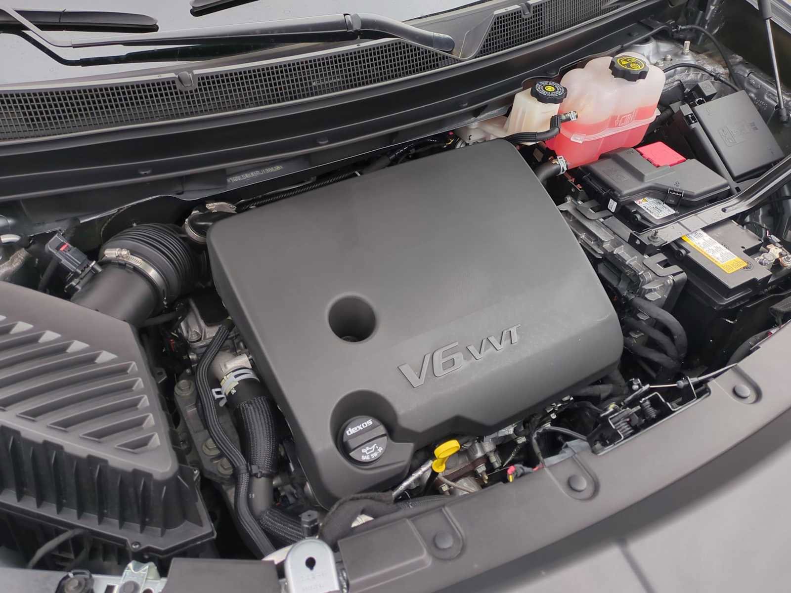 Used 2024 Chevrolet Traverse LT image 30