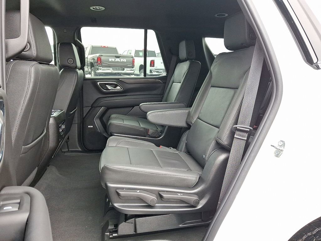 Used 2024 Chevrolet Tahoe Z71 w/ Luxury Package image 11