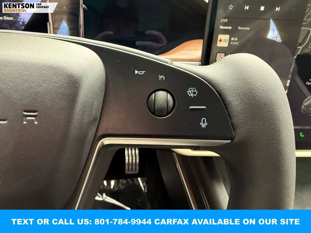 Used 2021 Tesla Model S Plaid image 18