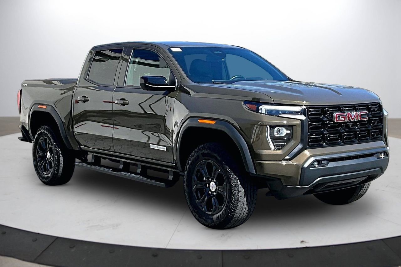 Used 2023 GMC Canyon Elevation w/ Elevation Premium Package image 2