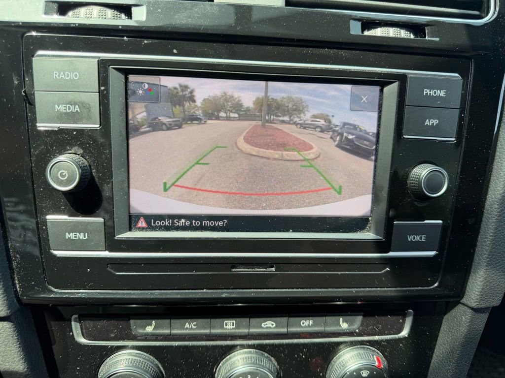 Used 2020 Volkswagen GTI S image 29