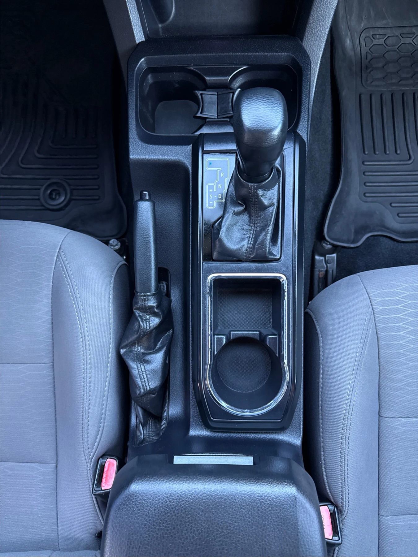 Used 2017 Toyota Tacoma SR image 16