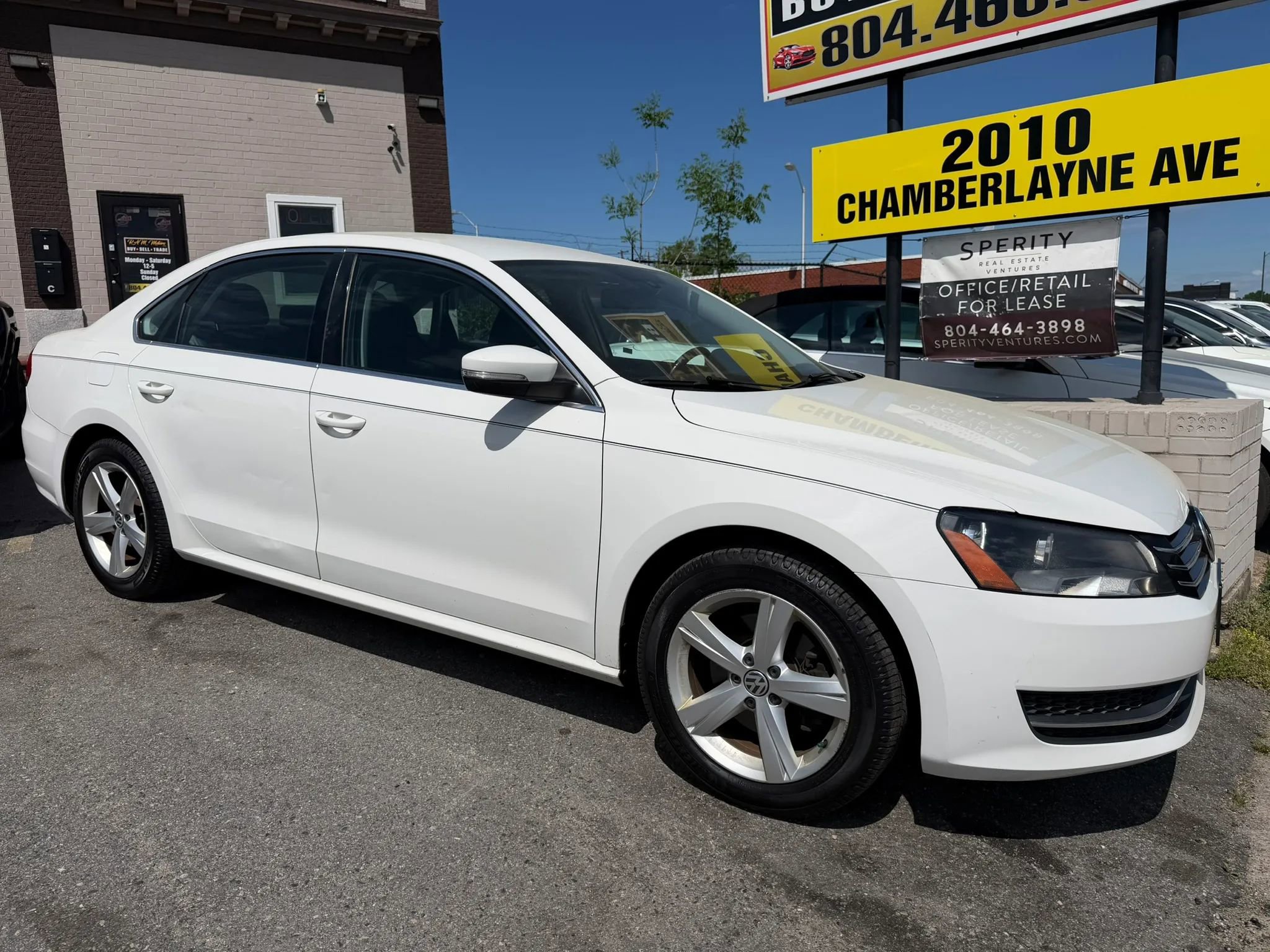 Used 2015 Volkswagen Passat 1.8T SE image 2