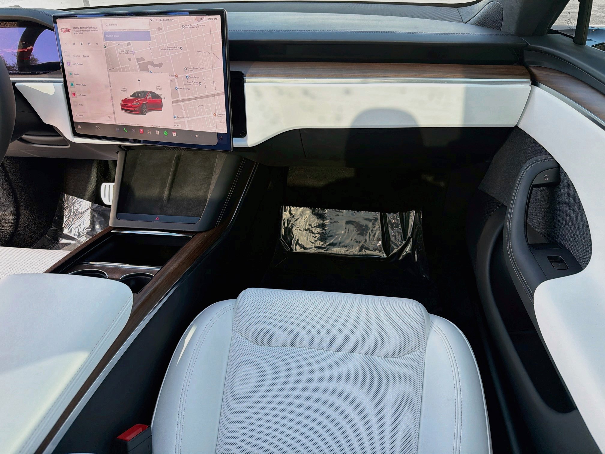 Used 2025 Tesla Model S AWD/4WD image 18