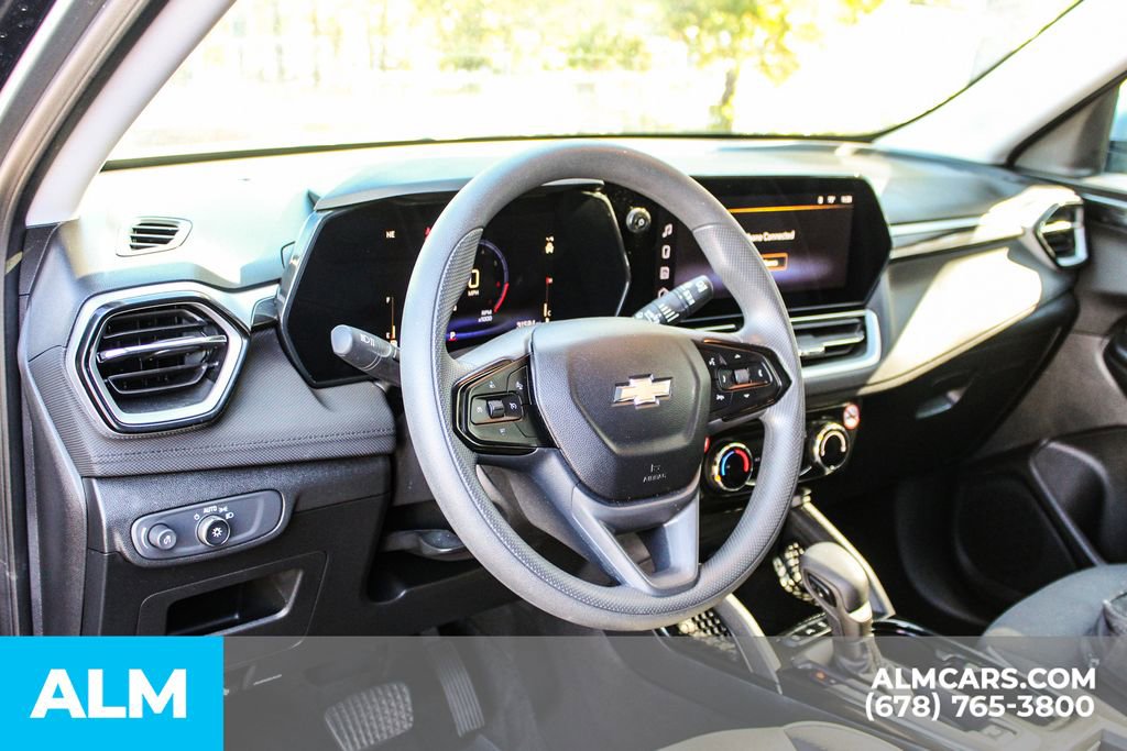 Used 2025 Chevrolet TrailBlazer LT image 23
