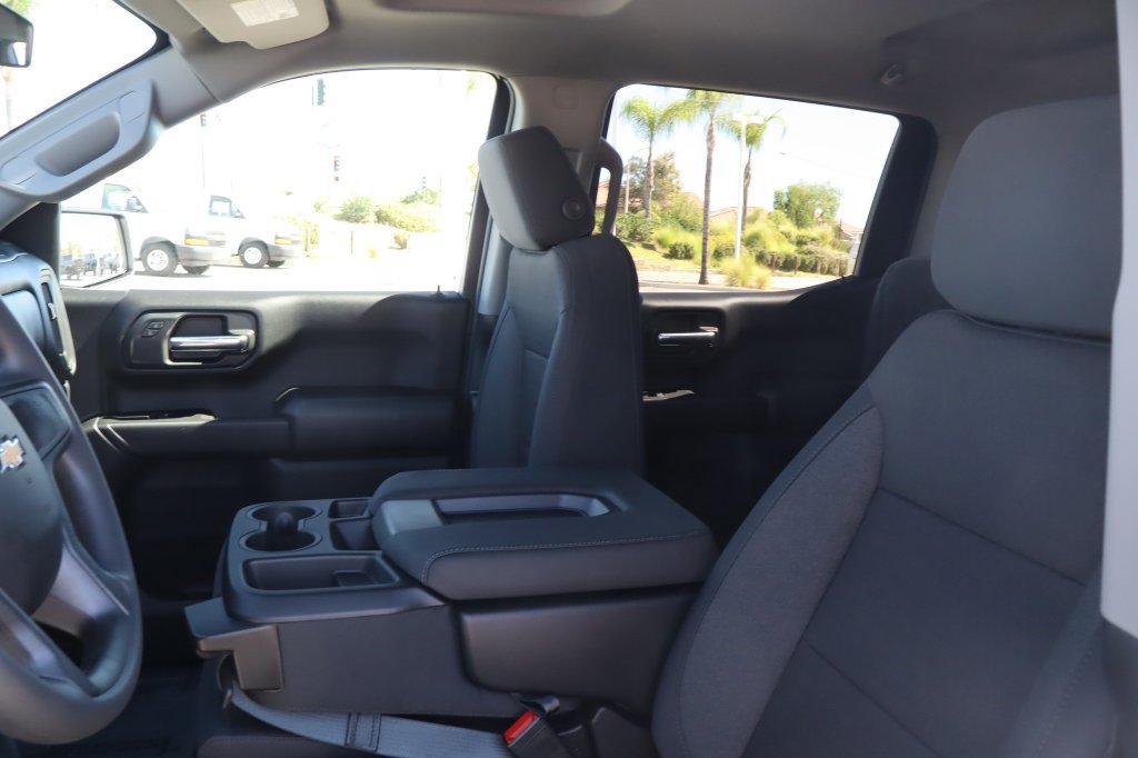 New 2026 Chevrolet Silverado 1500 Custom w/ Turbomax Blackout Package AWD/4WD image 19
