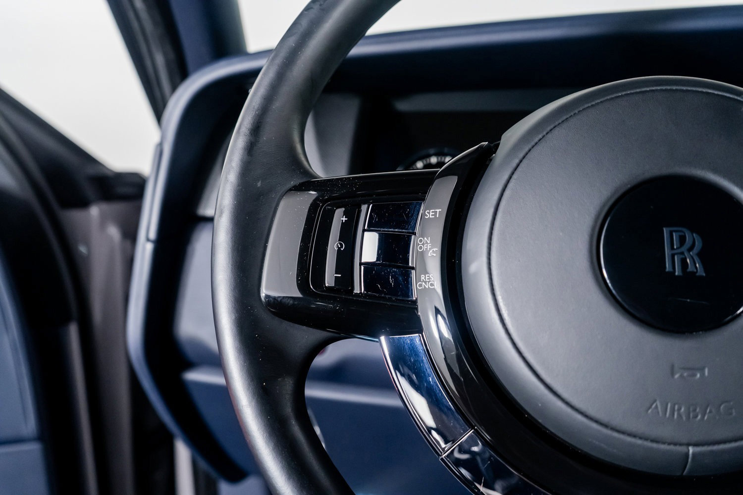 Used 2023 Rolls-Royce Cullinan image 43