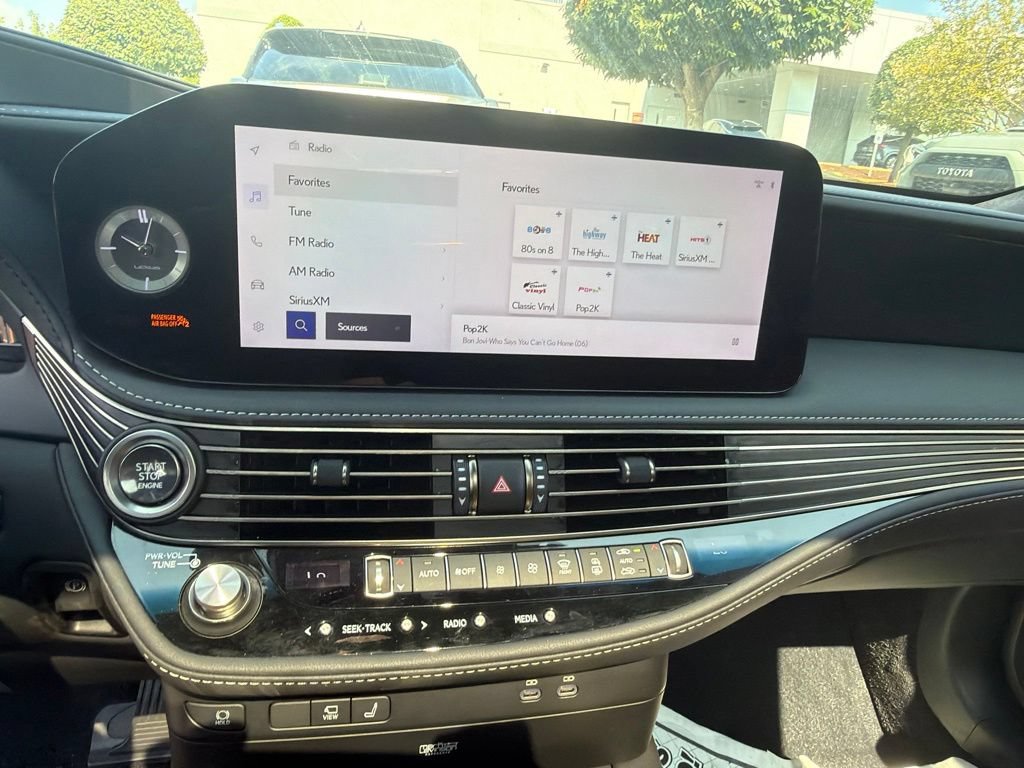 Used 2023 Lexus LS 500 AWD w/ Luxury Package image 32