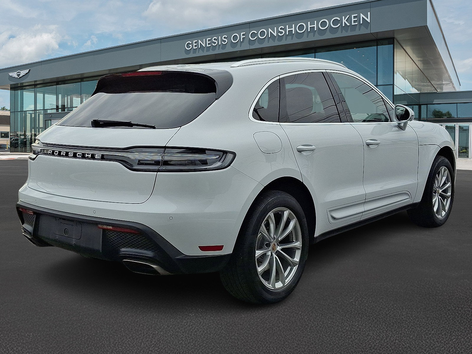 Used 2022 Porsche Macan image 6