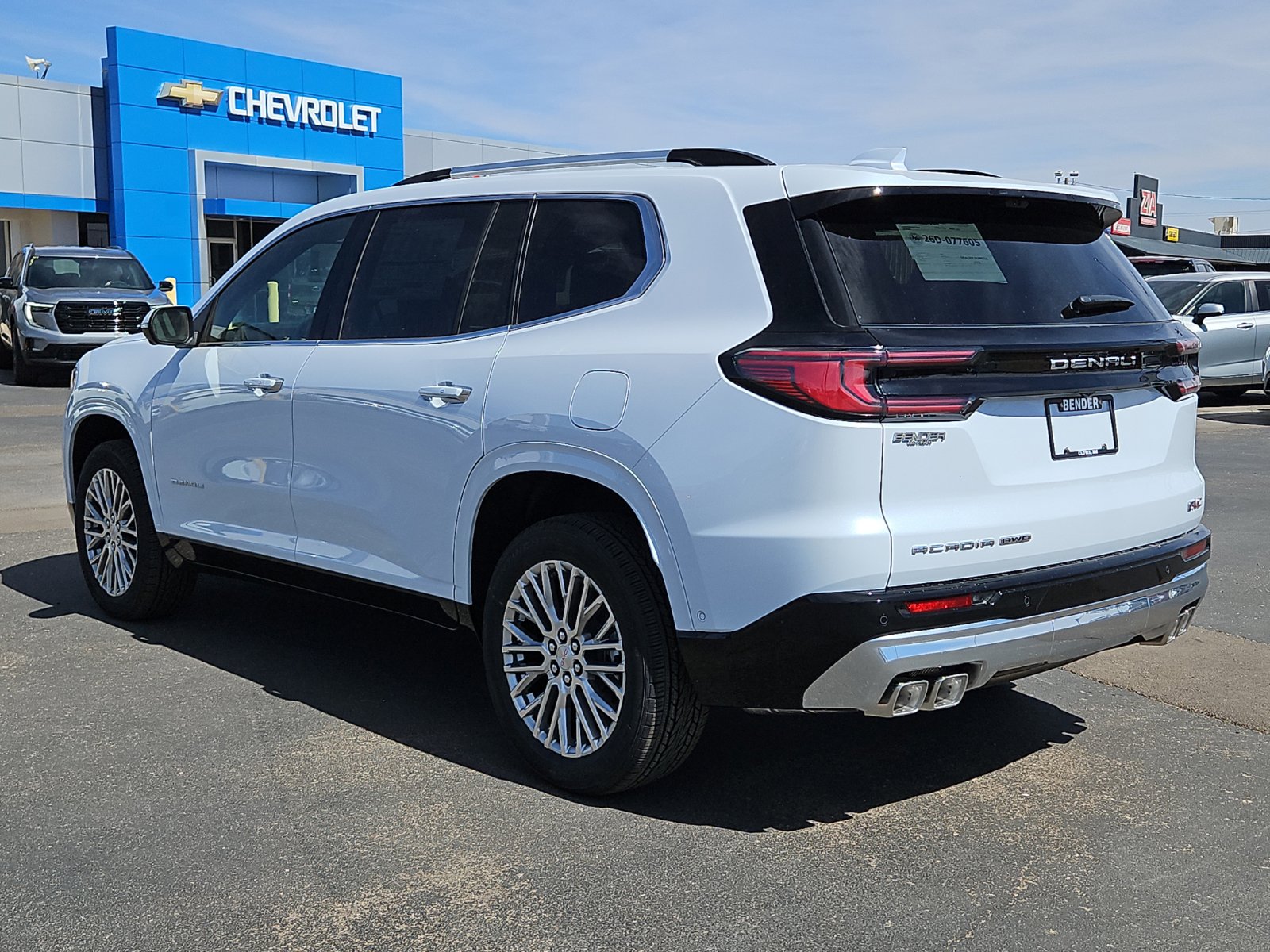 New 2026 GMC Acadia Denali w/ Super Cruise Package image 2