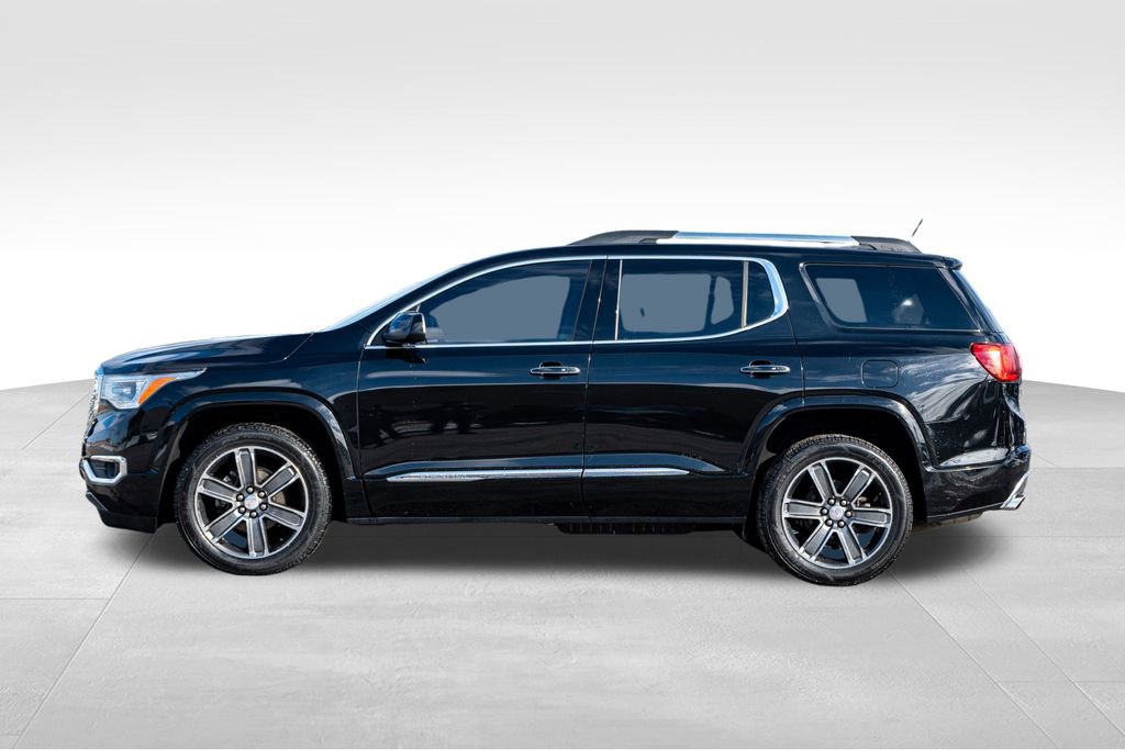 Used 2017 GMC Acadia Denali image 4
