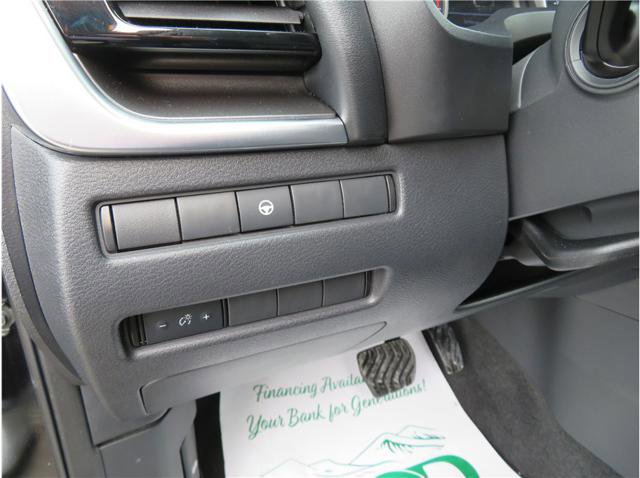 Used 2023 Nissan Rogue SV FWD image 11