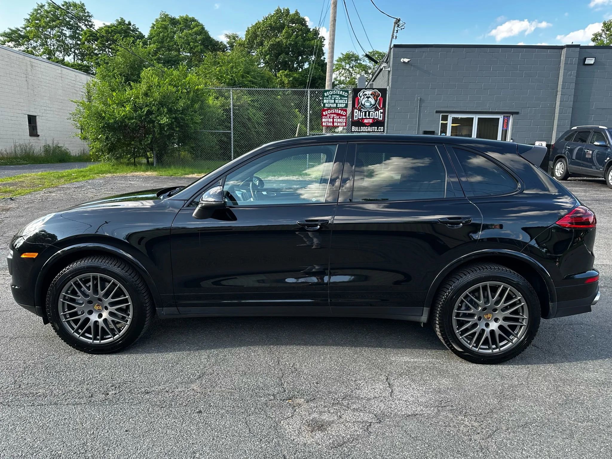 Used 2018 Porsche Cayenne AWD/4WD image 9