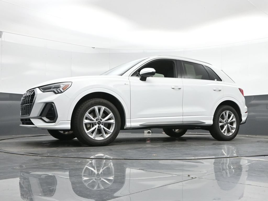 Used 2024 Audi Q3 2.0T Premium AWD/4WD image 44