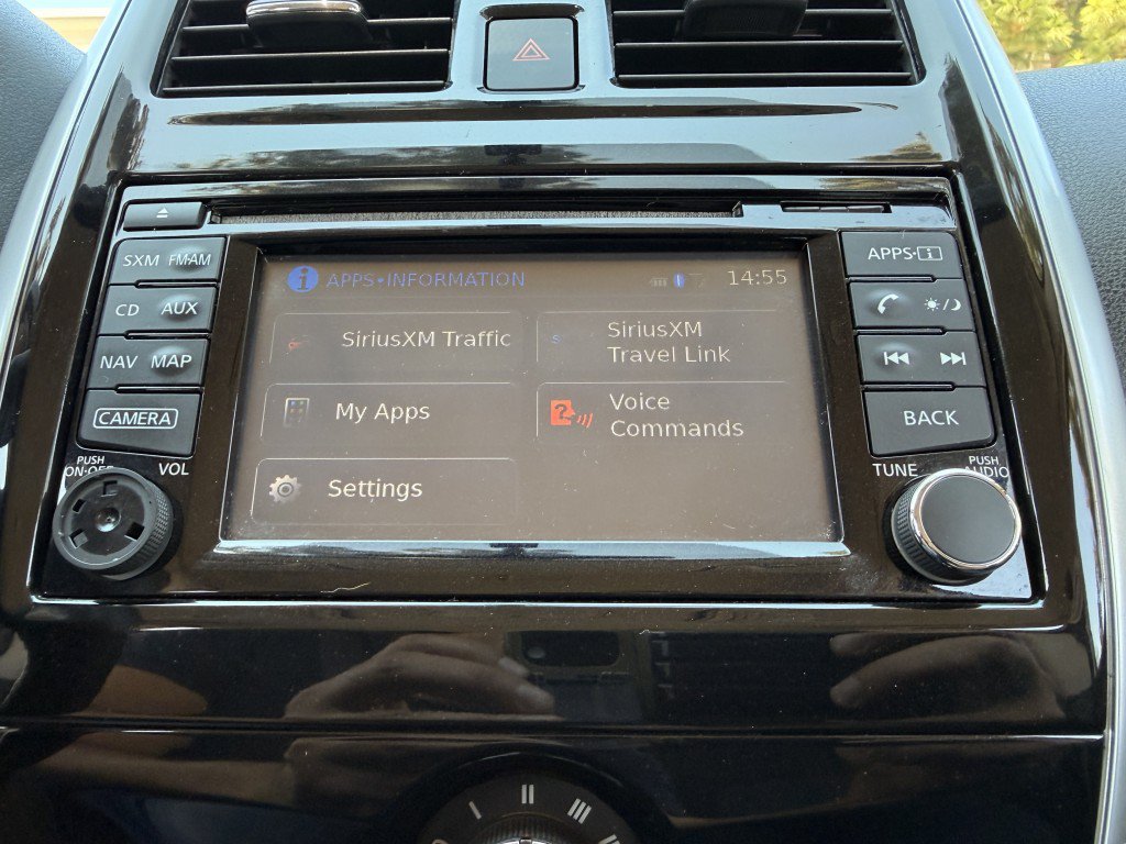 Used 2015 Nissan Versa Note FWD image 25