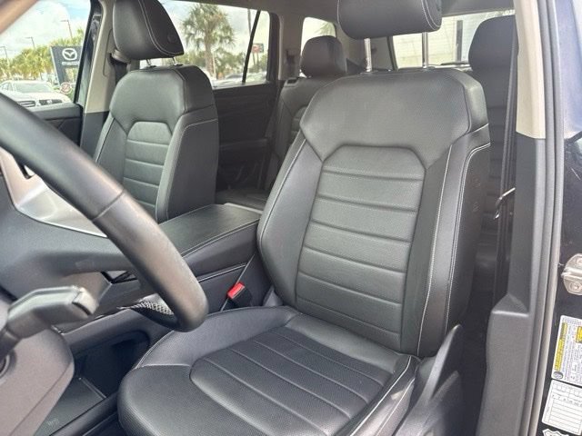 Used 2025 Volkswagen Atlas SEL AWD/4WD image 14