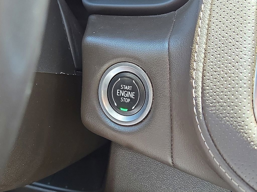 Used 2022 GMC Yukon XL SLT w/ SLT Luxury Package image 31