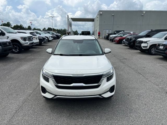 Used 2023 Kia Seltos S FWD image 2