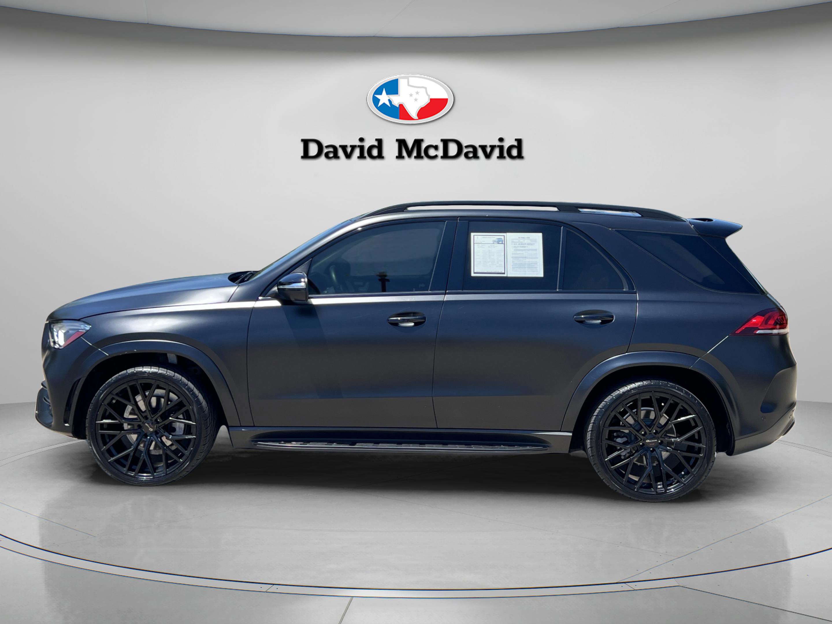 Used 2022 Mercedes-Benz GLE 350 w/ AMG Line Exterior image 4