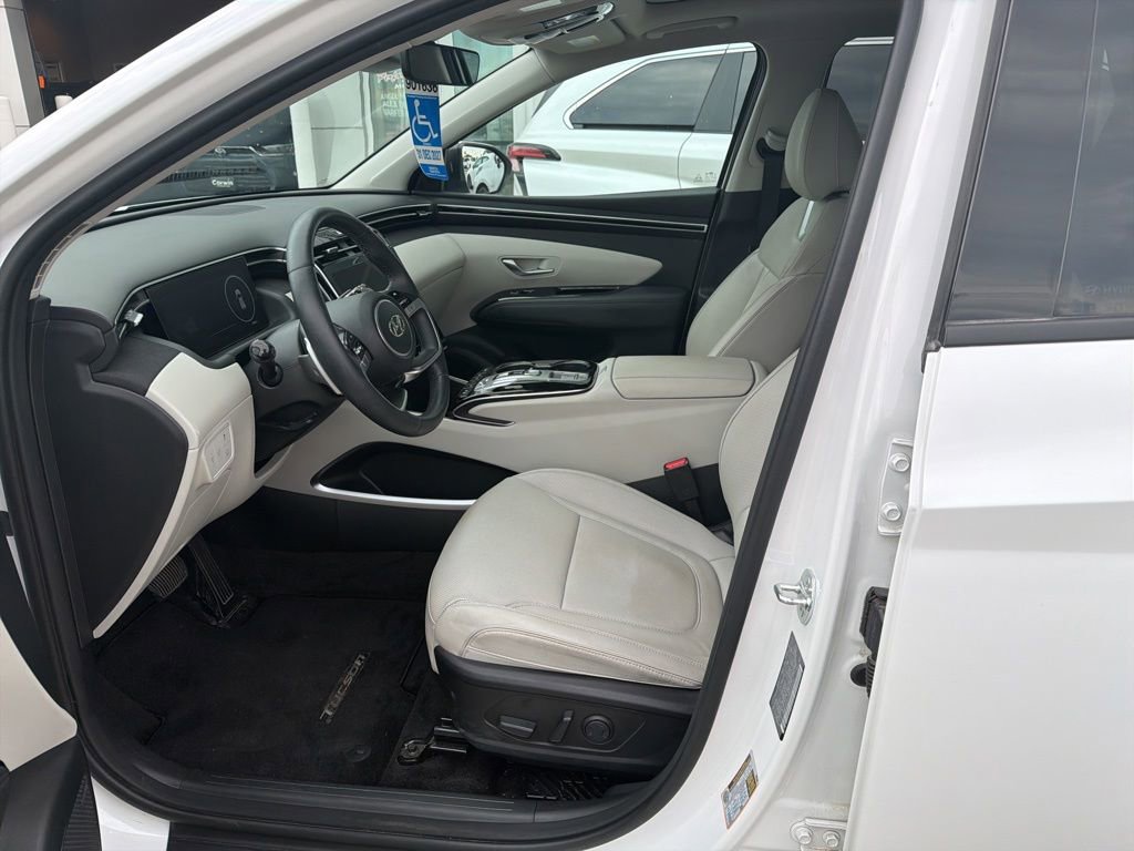 Used 2024 Hyundai Tucson Limited AWD/4WD image 12