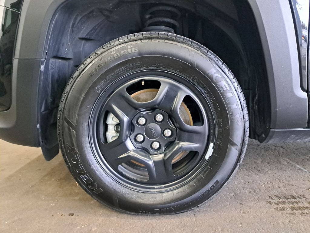 Used 2022 Jeep Renegade Sport image 10