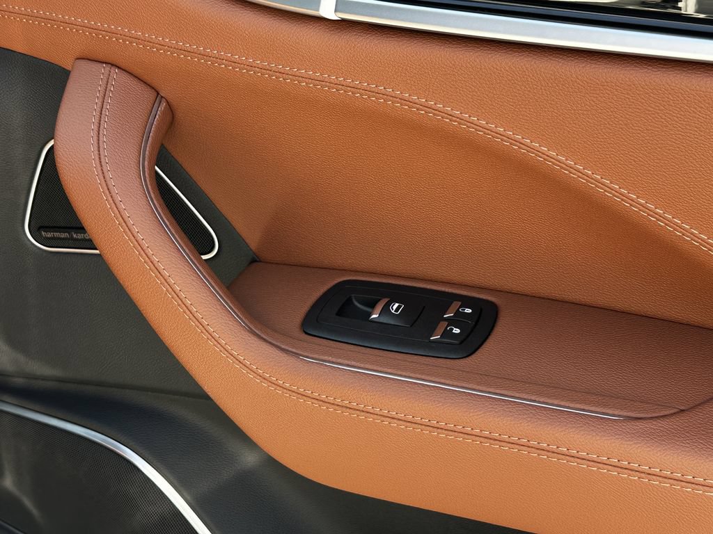 Used 2023 Maserati Levante GT AWD/4WD image 17