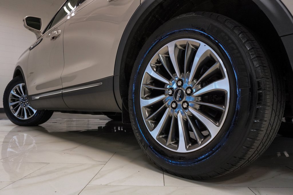 Used 2019 Lincoln Nautilus Select image 37